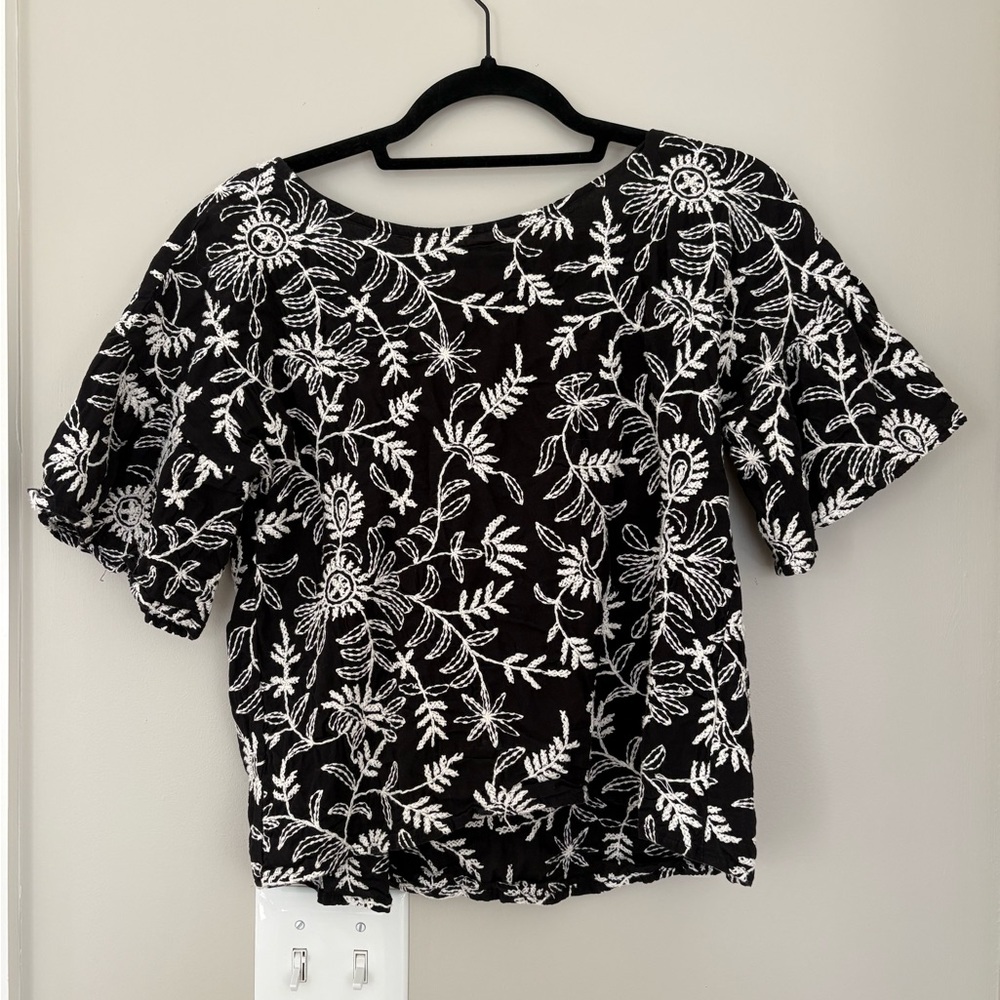 Embroidered Anthropologie Women's Top